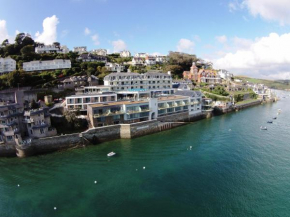  Salcombe Harbour Hotel  Салкомб